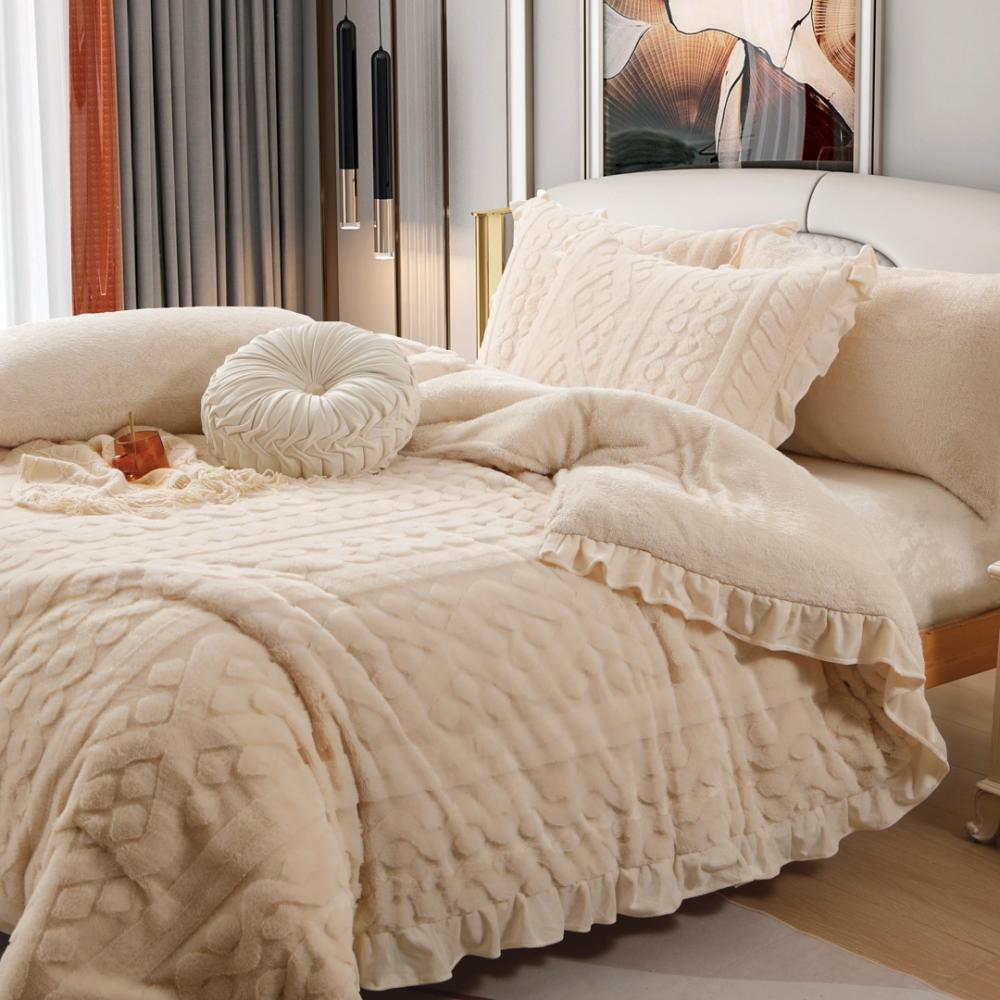 مفرش لينا شتوي كريمي فاخر فرو