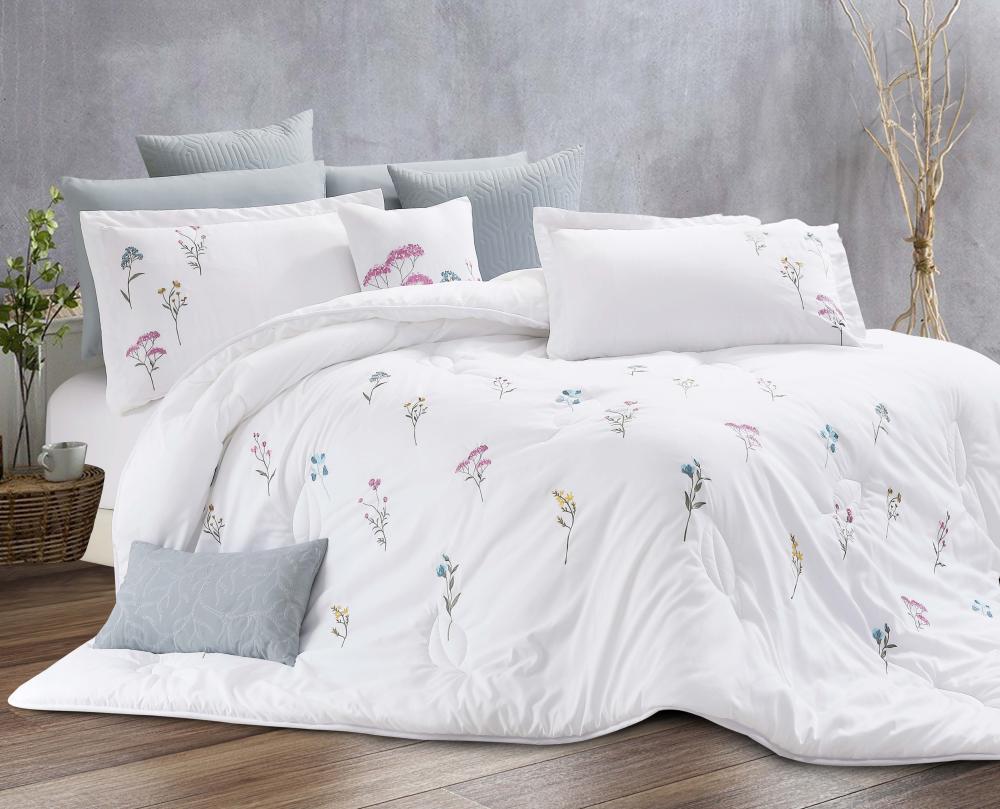 مفرش صيفي مطرز