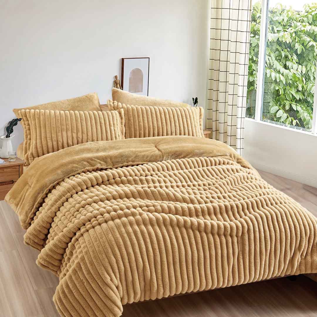 مفرش ليلى شتوي فاخر  كوين مقاس 200X150 سم فرو  بيج عدد القطع 4