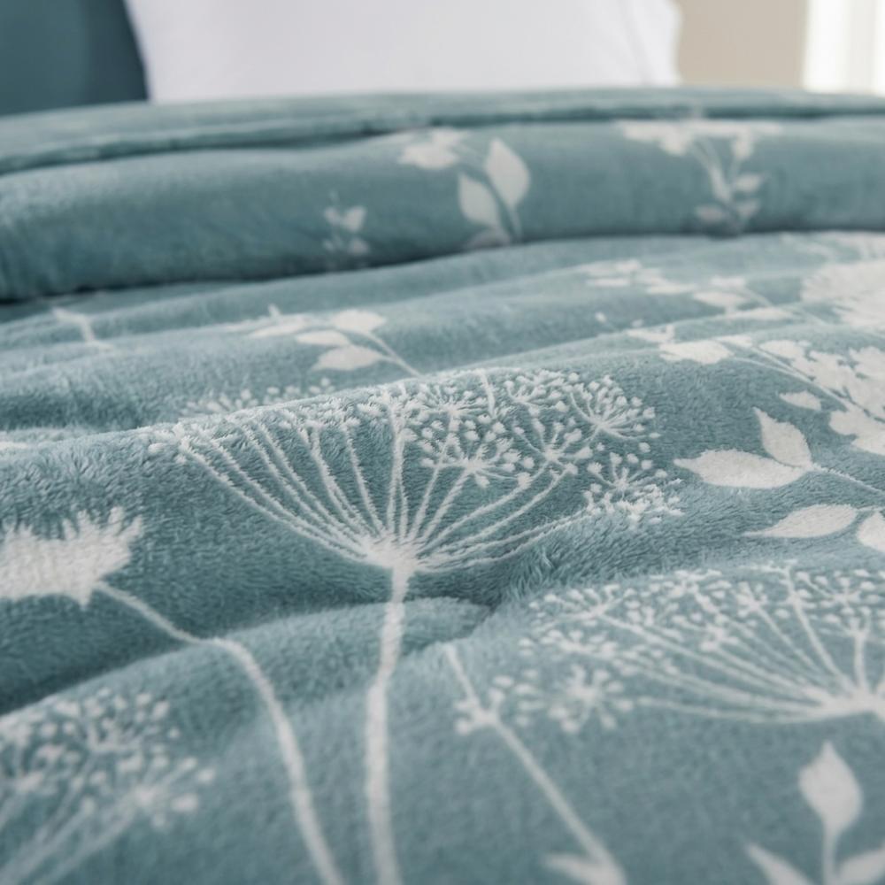 Garden Winter Double Bedspread, Soft Faux Fur Material, Light Turquoise