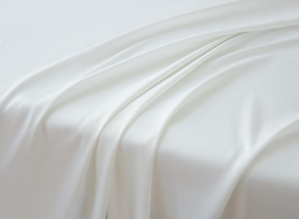 مفرش ماجدة بامبو أبيض