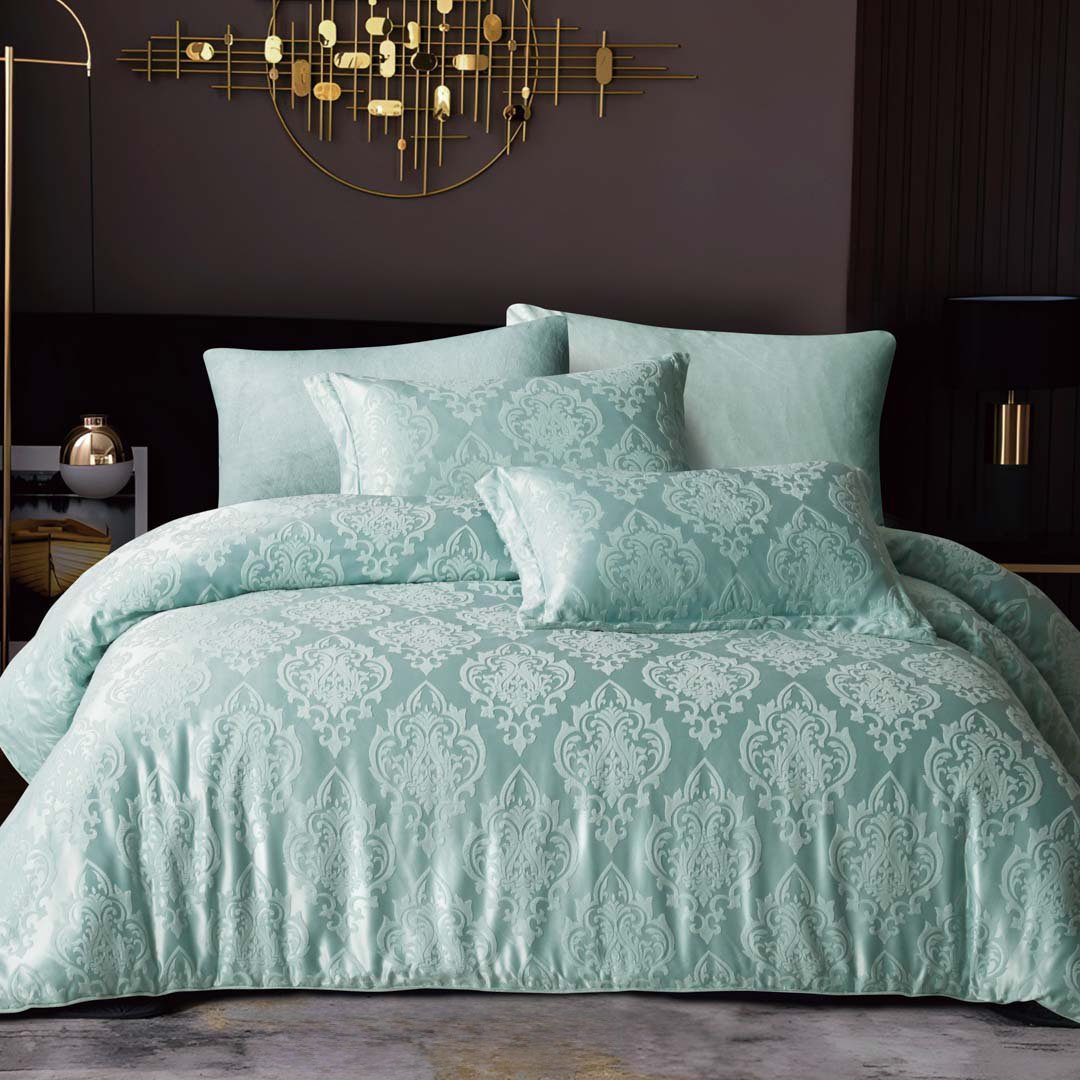 مفرش ناتشورال شتوي فاخر كوين مقاس 200X150 سم مخمل جاكارد تيفاني عدد القطع 4