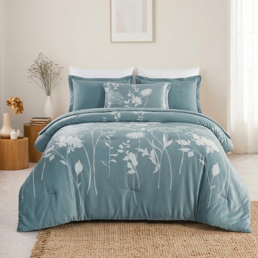 Garden Winter Double Bedspread, Soft Faux Fur Material, Light Turquoise