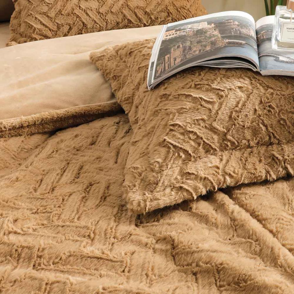 مفرش ستارز شتوي فاخر  كوين مقاس 200X150 سم مخمل و فرو  بني  عدد القطع 4