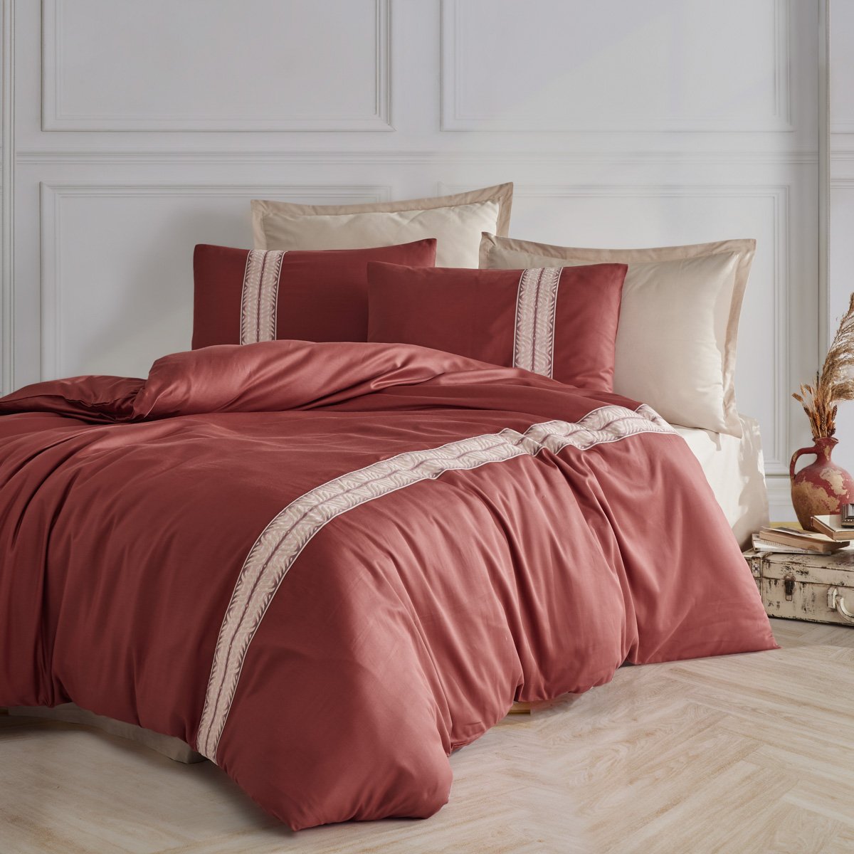 مفرش أوليرن صيفي مفرد ونص فاخر قطن تركي مطرز عنابي عدد القطع 5