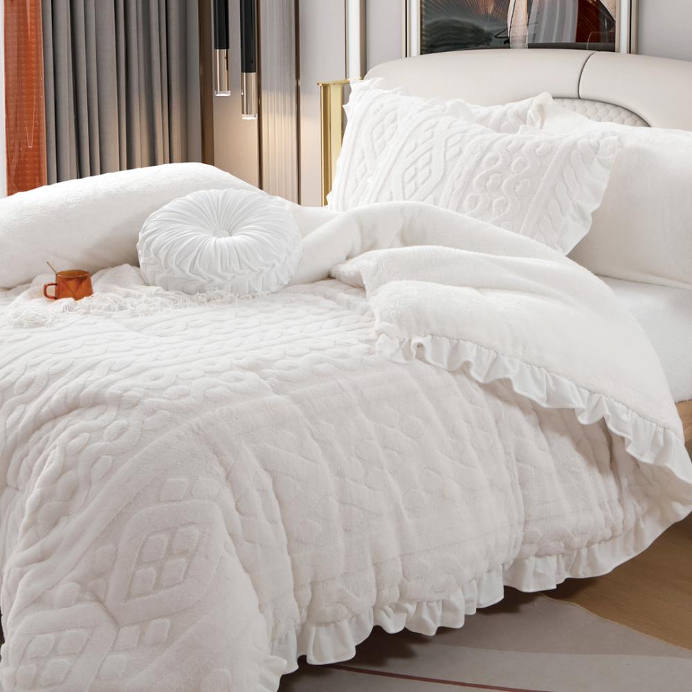 مفرش لينا شتوي فاخر فرو  أبيض