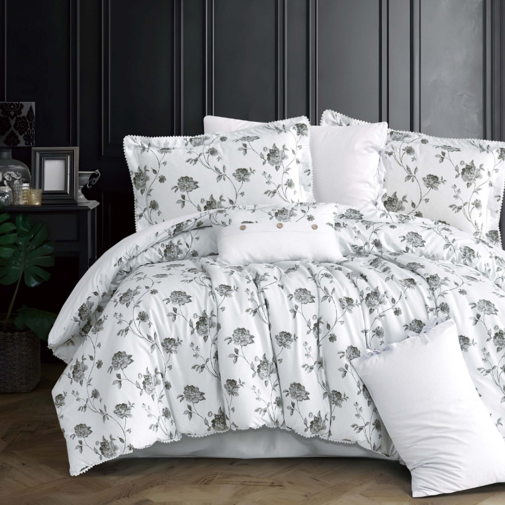 مفرش سرور مزدوج قطن سماوي فاتح برسومات الزهور عدد القطع 7