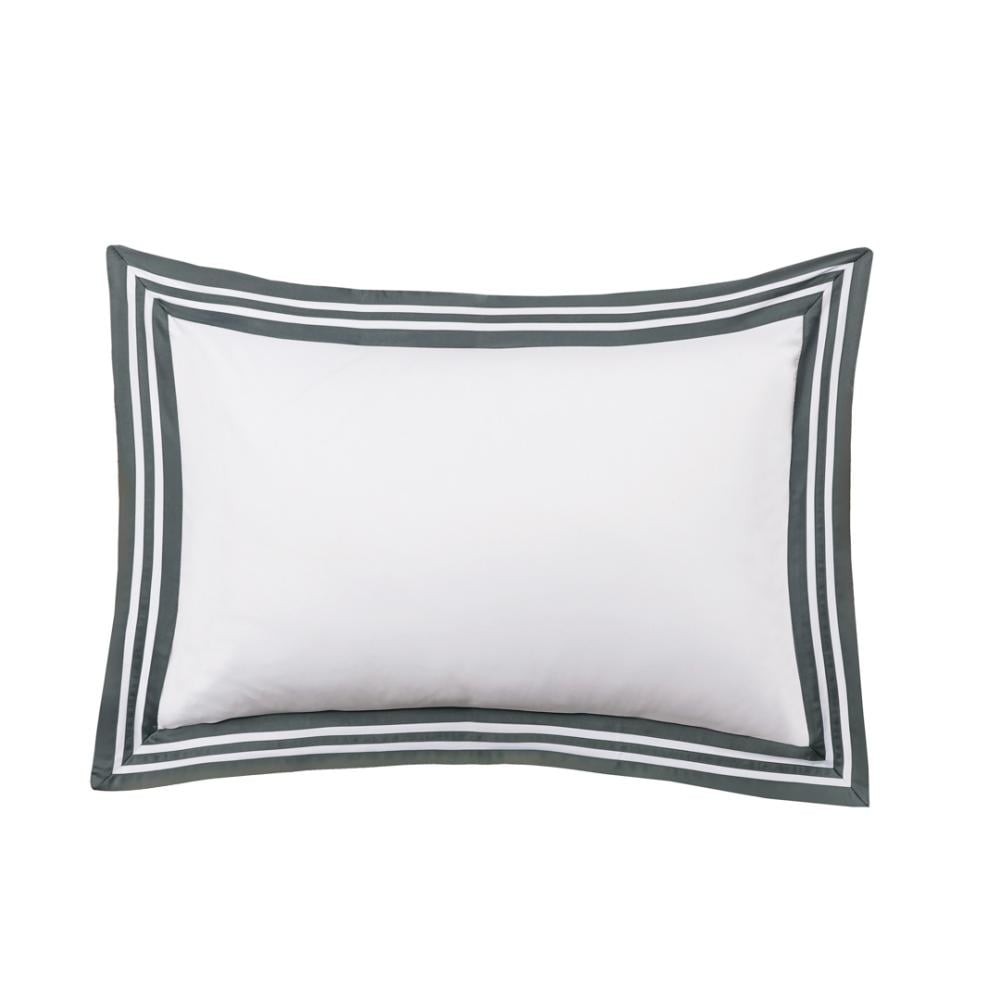 مفرش سرير أبيض