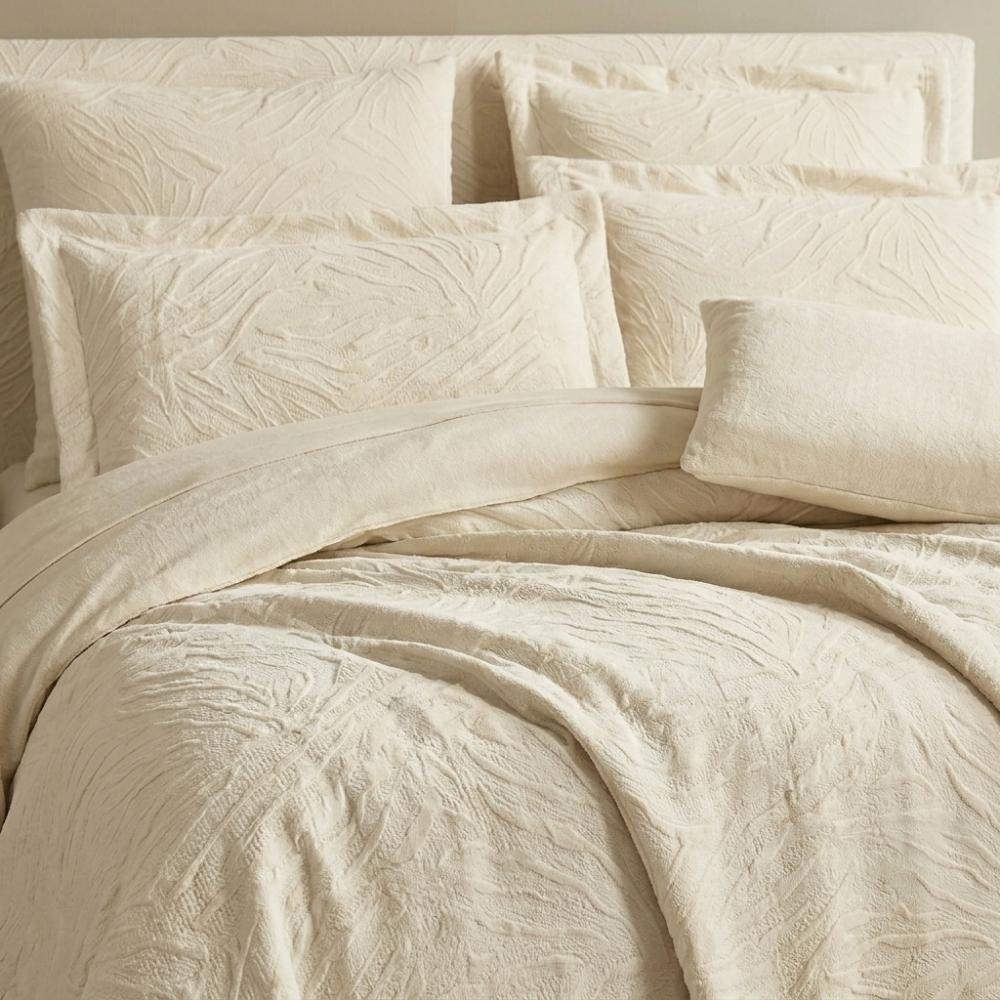 Nira Winter Bedspread – Creamy