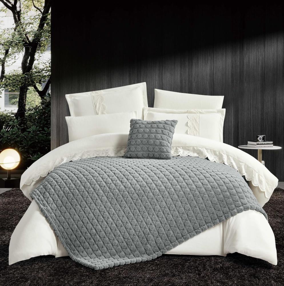 مفرش فرنزي شتوي فرو ناعم مزدوج  أبيض مع بطانية رصاصي عدد القطع 8