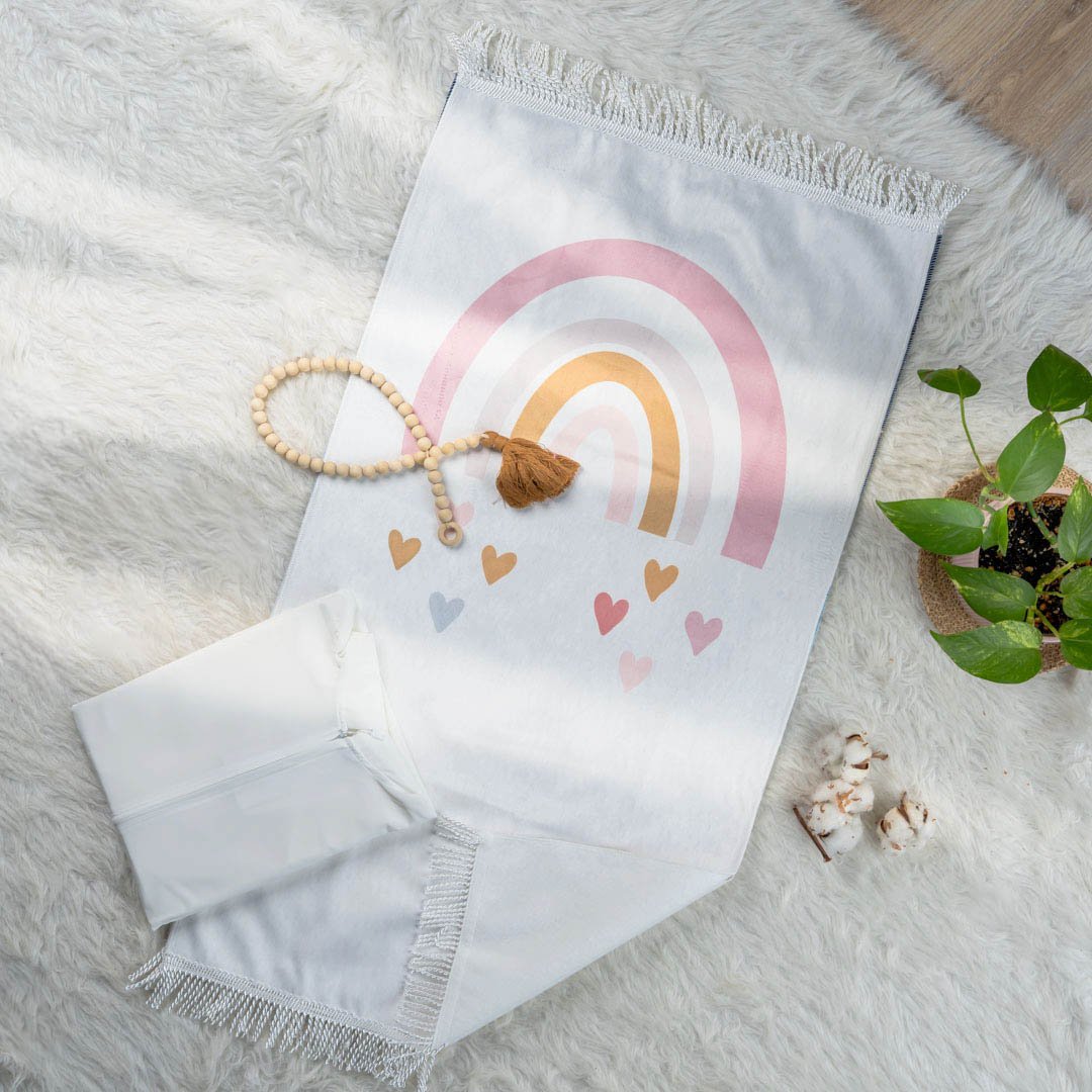 طقم سجادة صلاة أطفال أبيض وكريمي متعددة الالوان عدد القطع 2