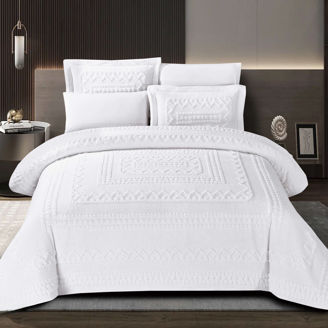 DUNELM Luxury Winter Comforter Set – Queen Size 200x150 cm – Carved Faux Fur – White – 4 Pieces