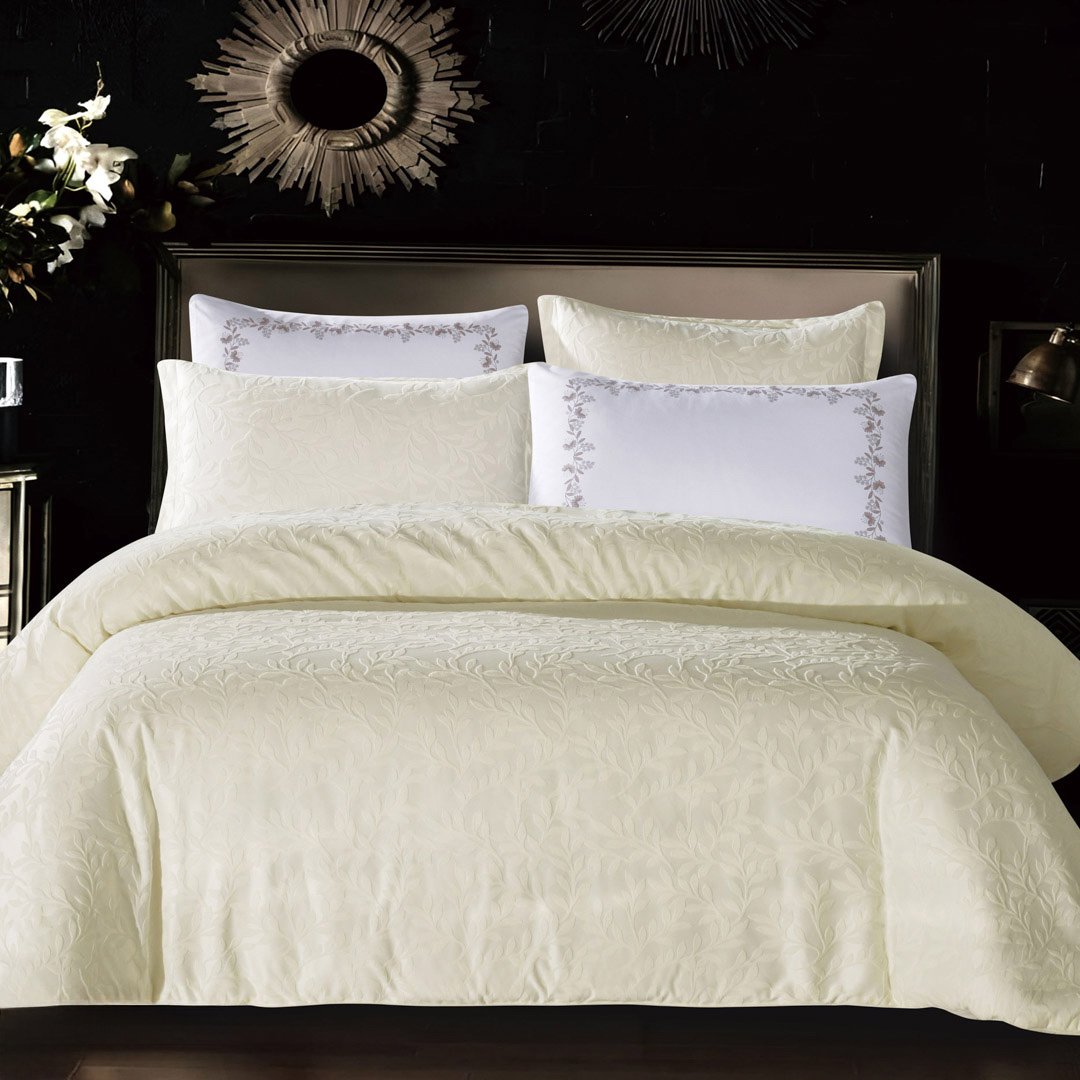 مفرش آلين صيفي مزدوج جاكارد فاخر كريمي عدد القطع 6