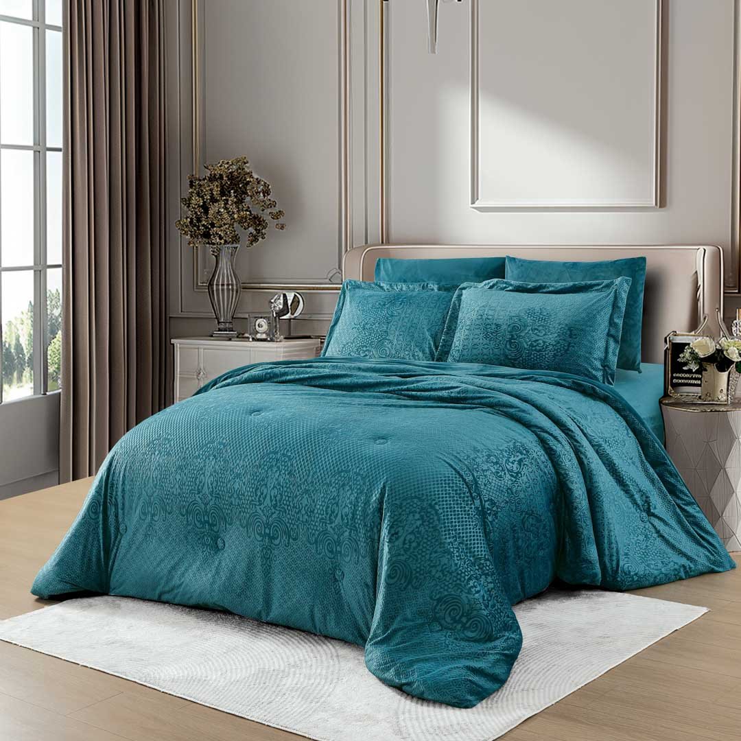 Naranj Luxury Winter Embossed Velvet Comforter Set – Queen Size 200x150 cm, Turquoise, 4 Pieces