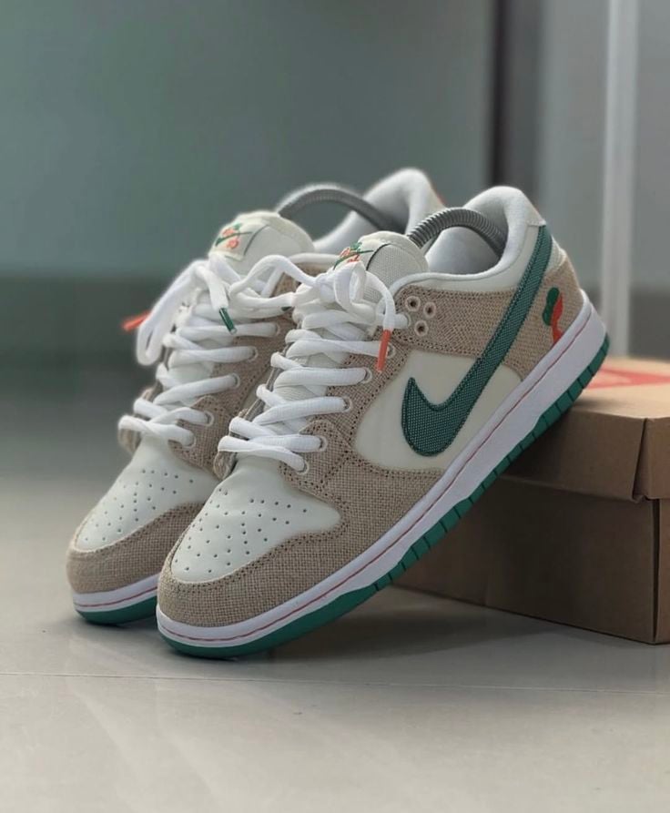 SB NIKE Dunk Low