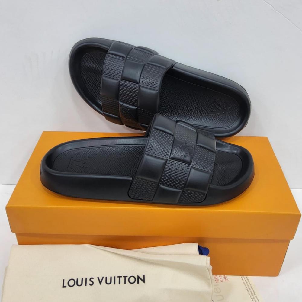 Louis Vuitton slippers