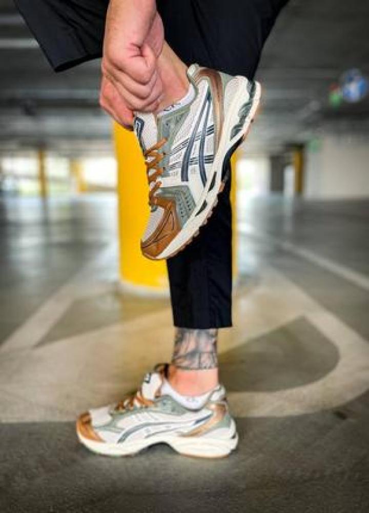 Asics 720 best sale