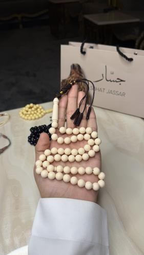 سبحة بكلايت شكه اسود لون بيج