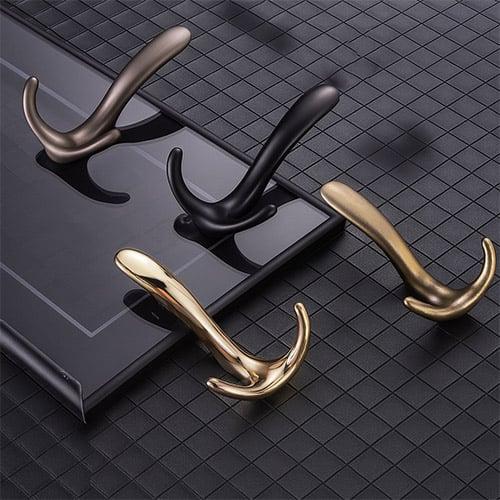 علاّقات جدارية فاخرة