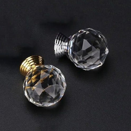 مقابض كريستال فاخرة بلمسة براقة