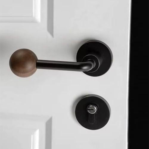 مقبض باب فاخر بتصميم كروي من الخشب والمعدن