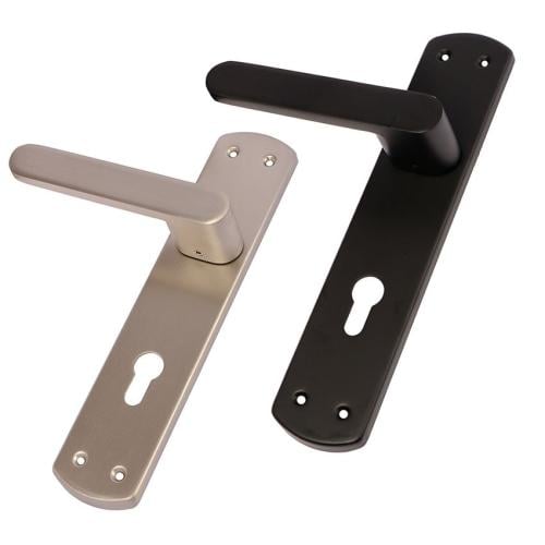 مقبض باب داخلي كلاسيكي بلمسة عصرية