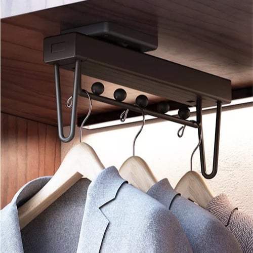 Pull-out clothes holder