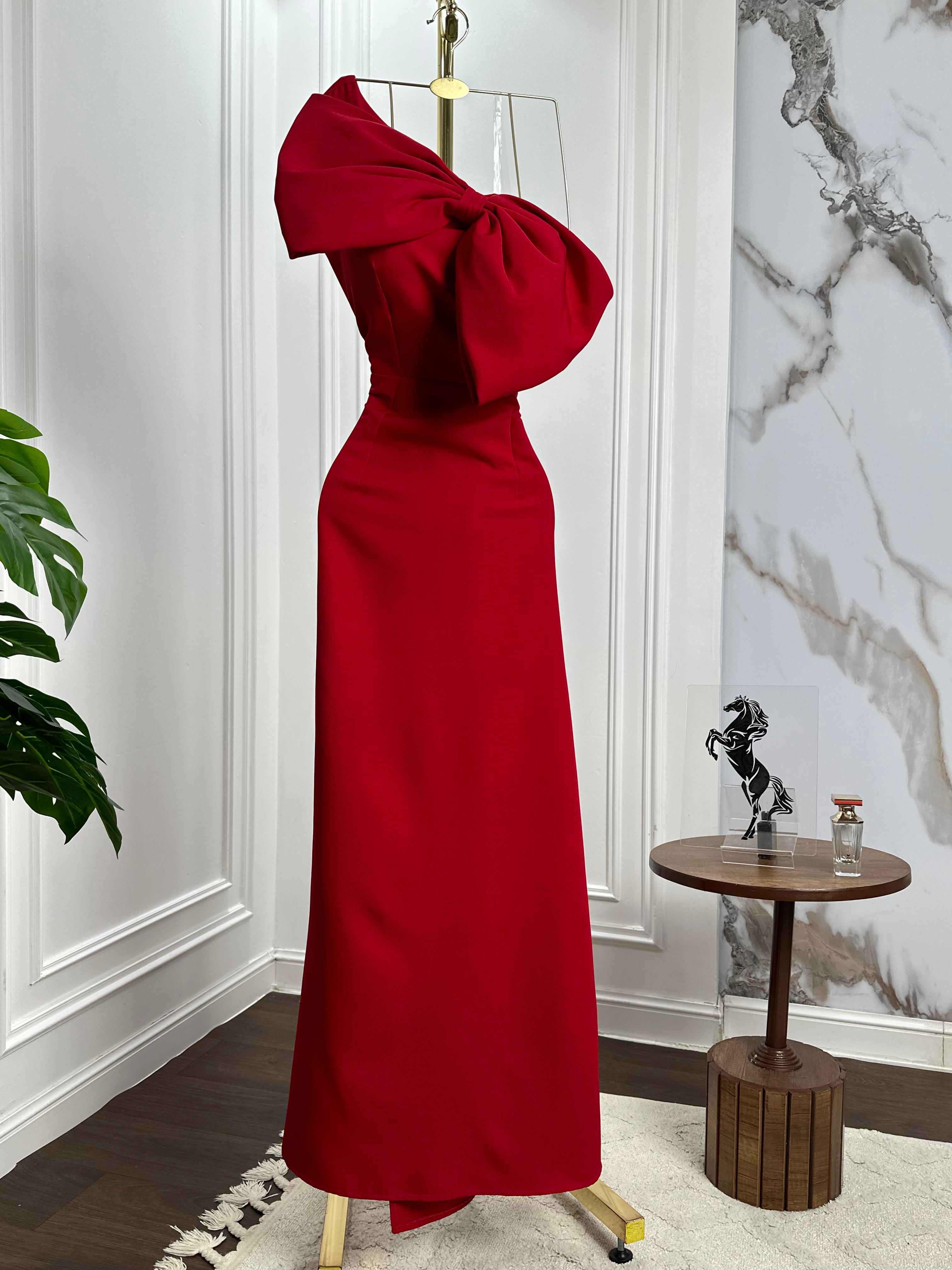 فستان  احمر