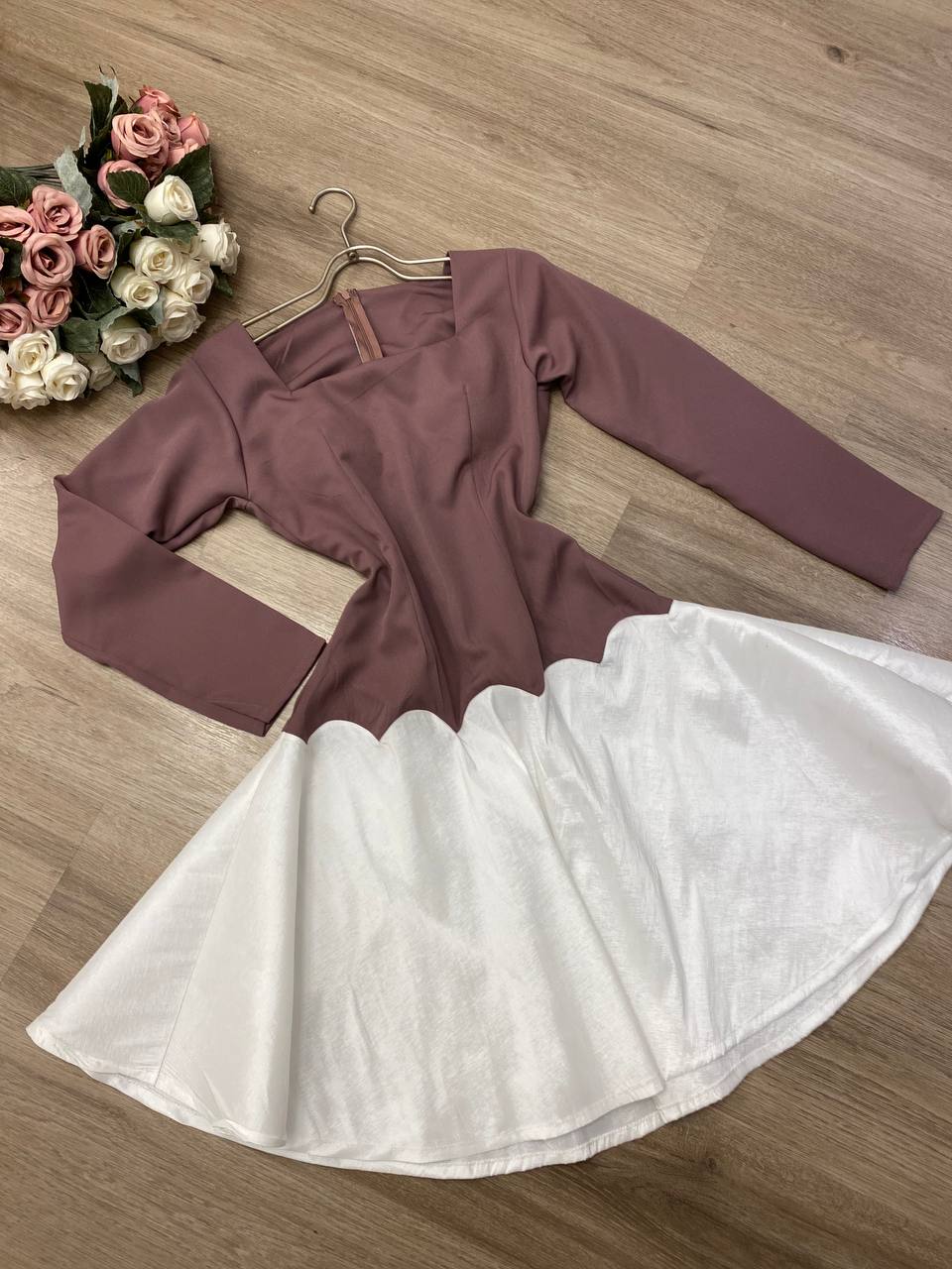 فستان بني ميد