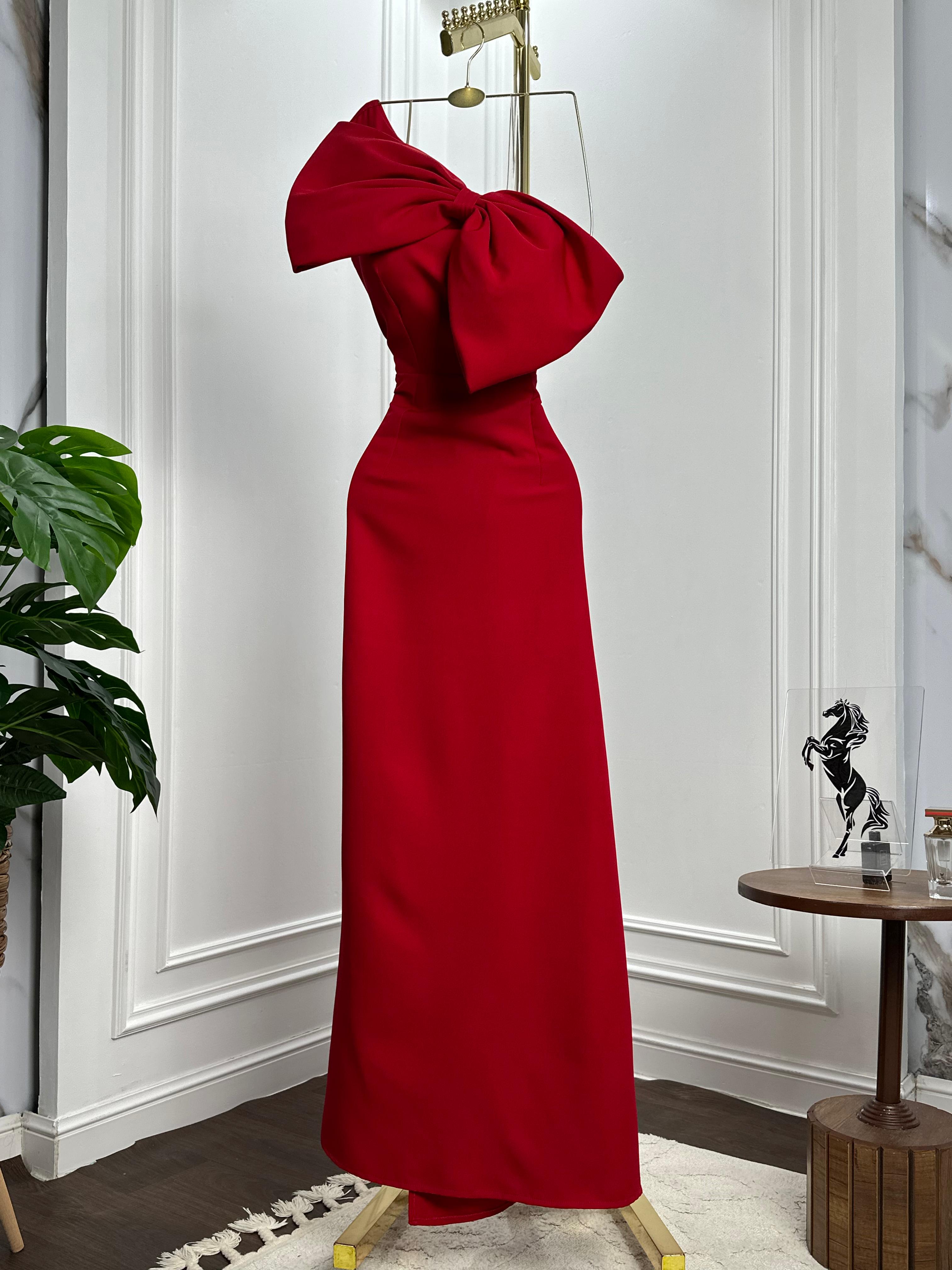 فستان  احمر