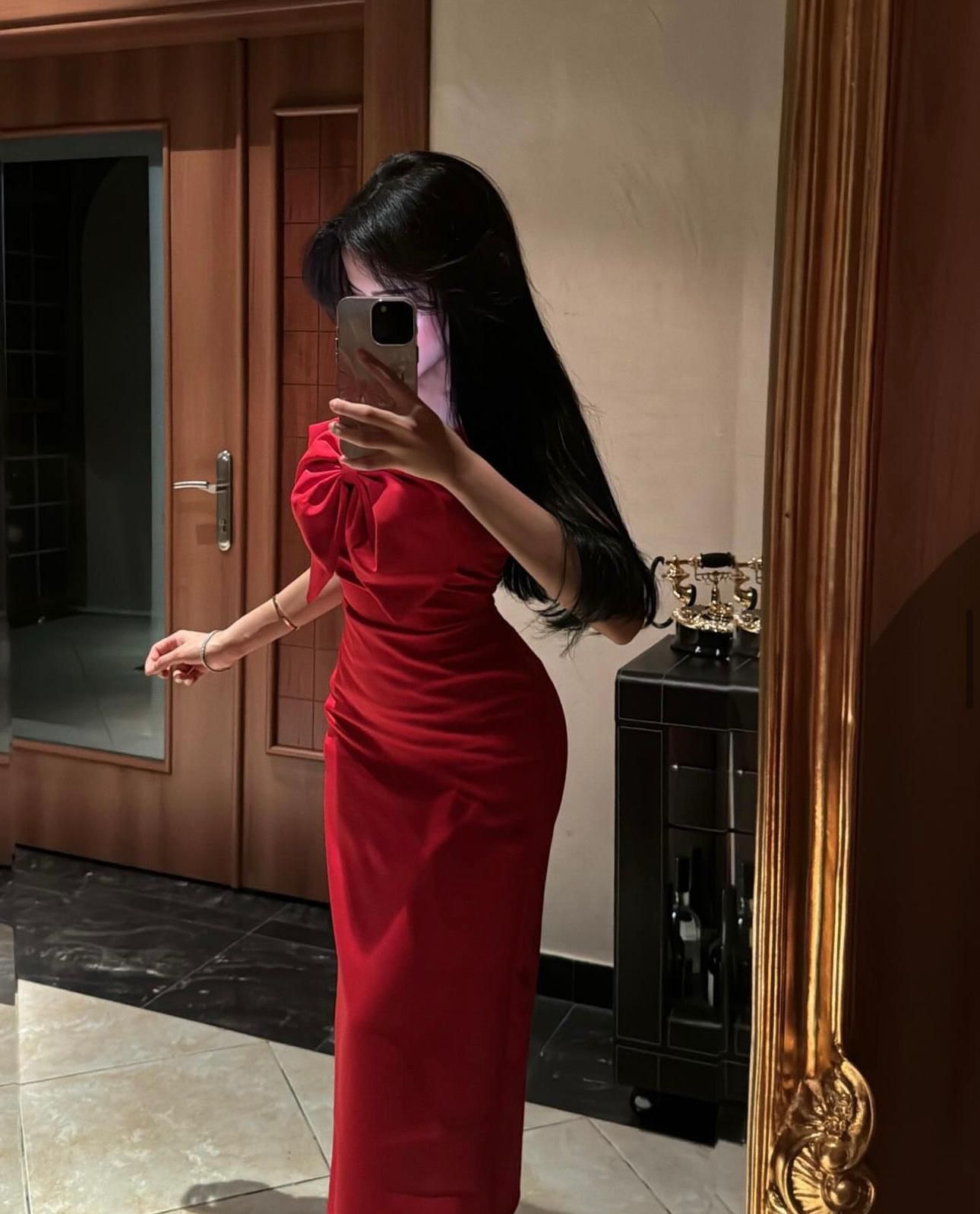 فستان  احمر