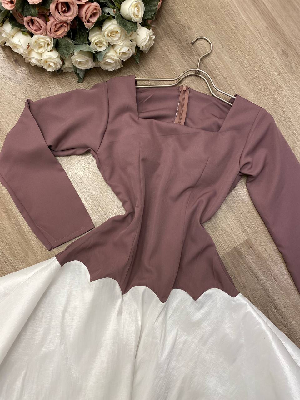 فستان بني ميد