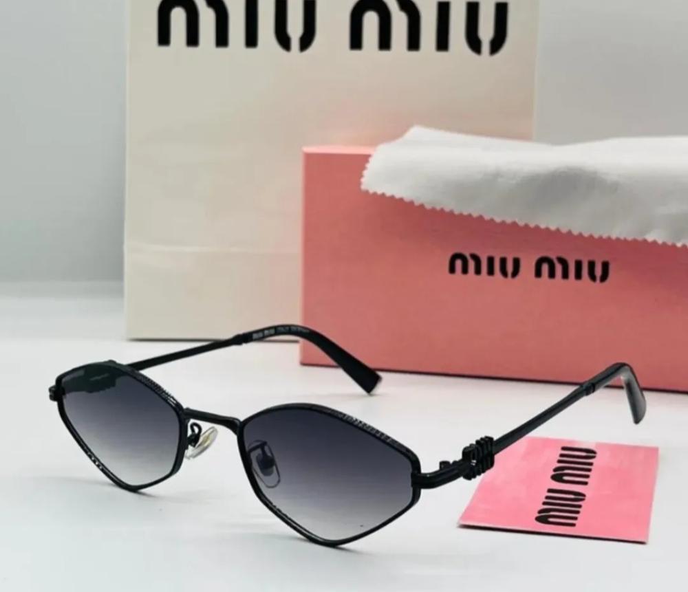 نظارة شمسية موديل 813 - 2 الوان