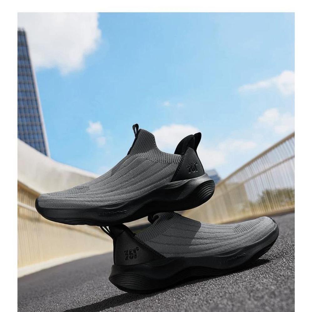 حذاء رجالي اسود رياضي