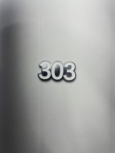 استيكر 303 - ملصق حديد صغير الحجم