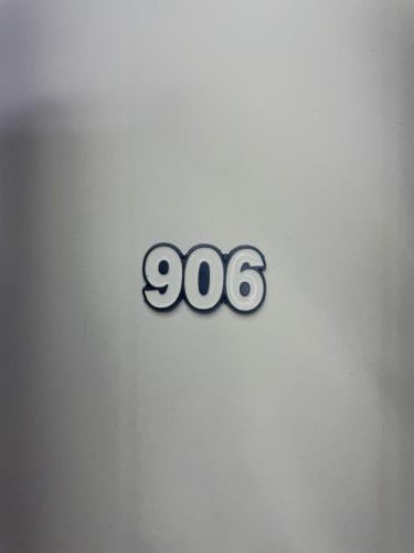 استيكر 906 - ملصق حديد صغير الحجم