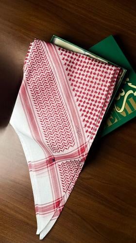 شماغ - كلاسك فاتح ملكي خاص