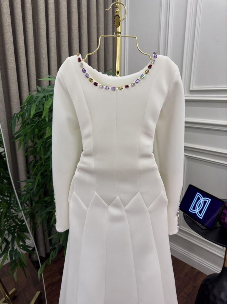 فستان طبي تطريز يدوي