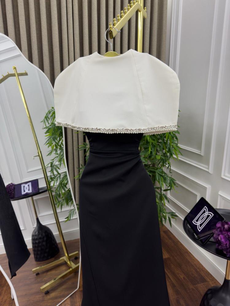 فستان بتصميم مميز من ليزا