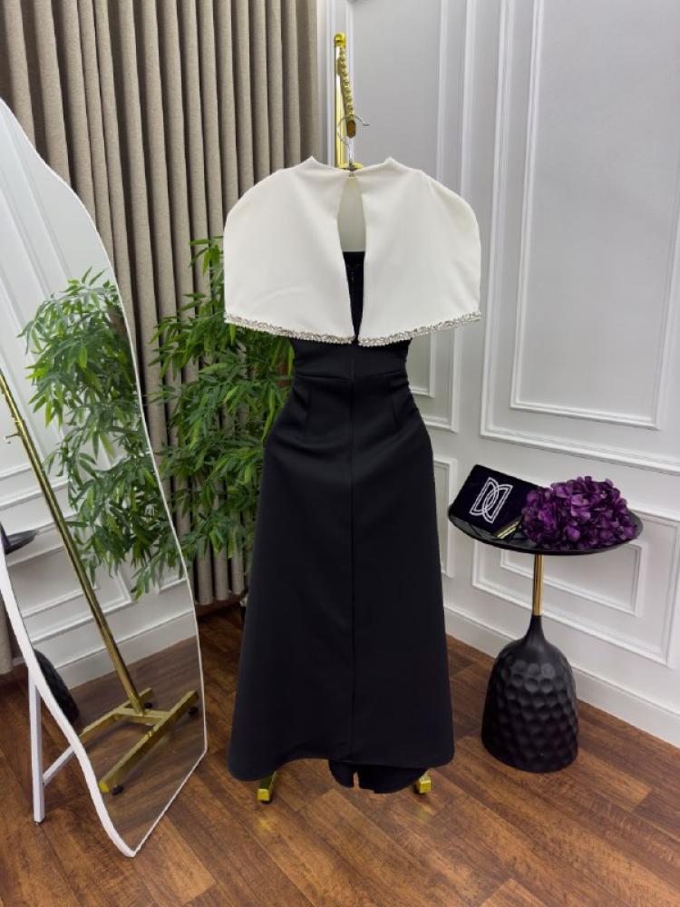 فستان بتصميم مميز من ليزا