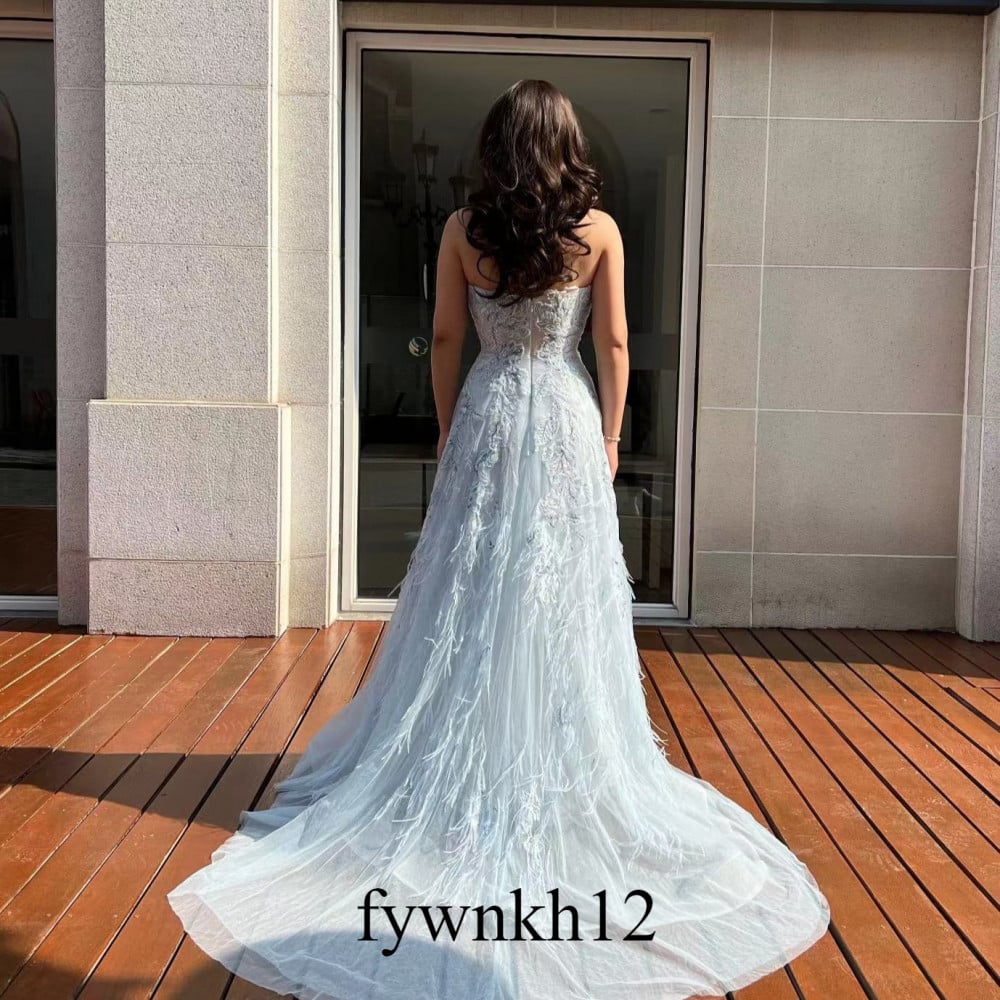 فستان سهرة تول بدون أكمام