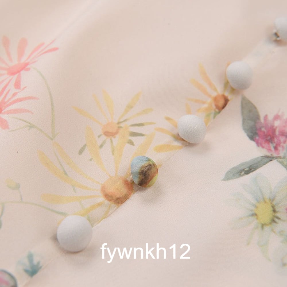 فستان  صيفي بتصميم فرنسي وأكمام واسعة