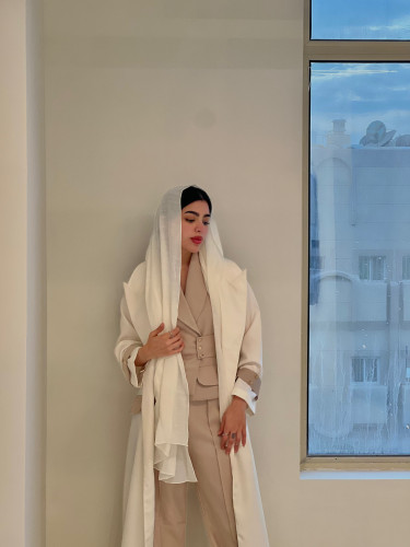 Off white/beige suit Abaya