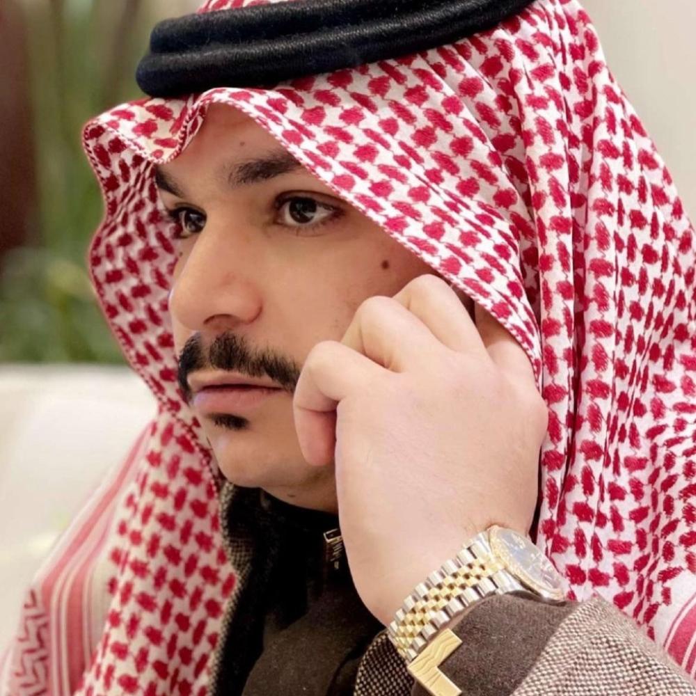 شماغ الشاعر - الاحمر