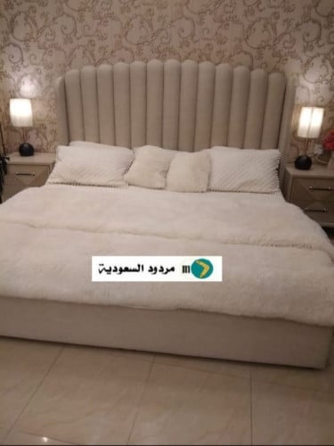 سرير متوفر عدة مقاسات