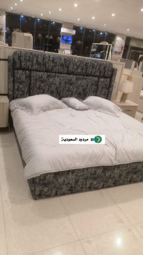 سرير متوفر عدة مقاسات