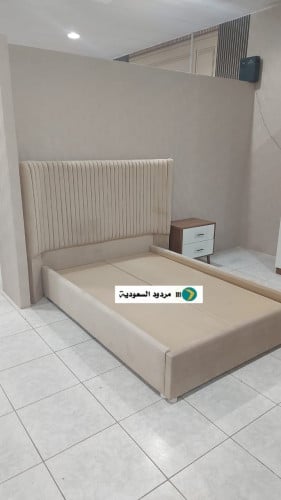 سرير متوفر عدة مقاسات