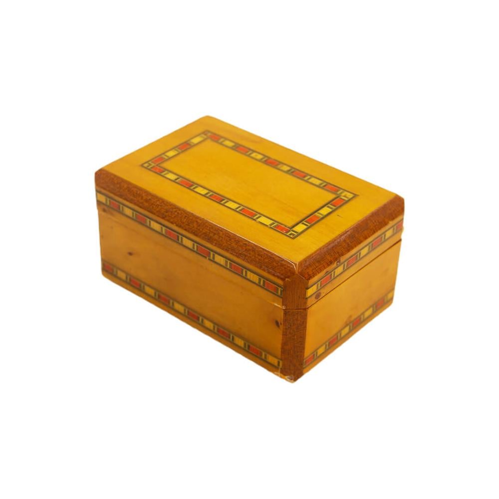 صندوق خشبي كلاسيك