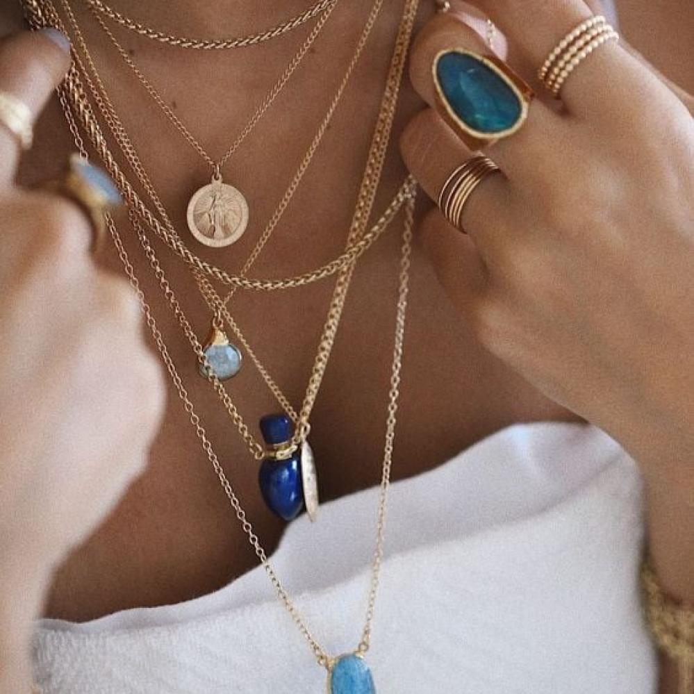 أساسيات ارتداء الإكسسوارات