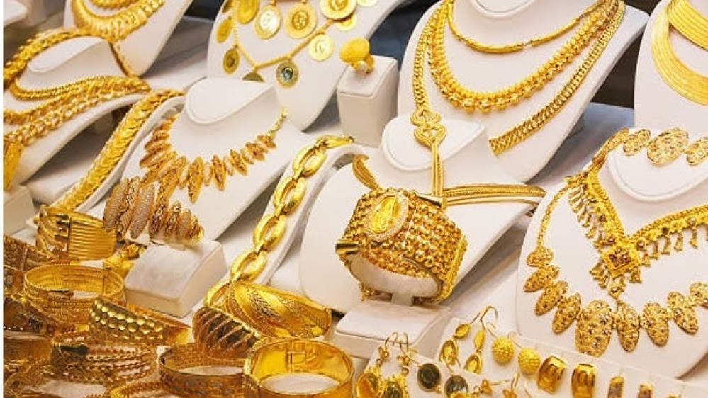 عالم المجوهرات: تألق لا ينتهي وأسرار فاخرة